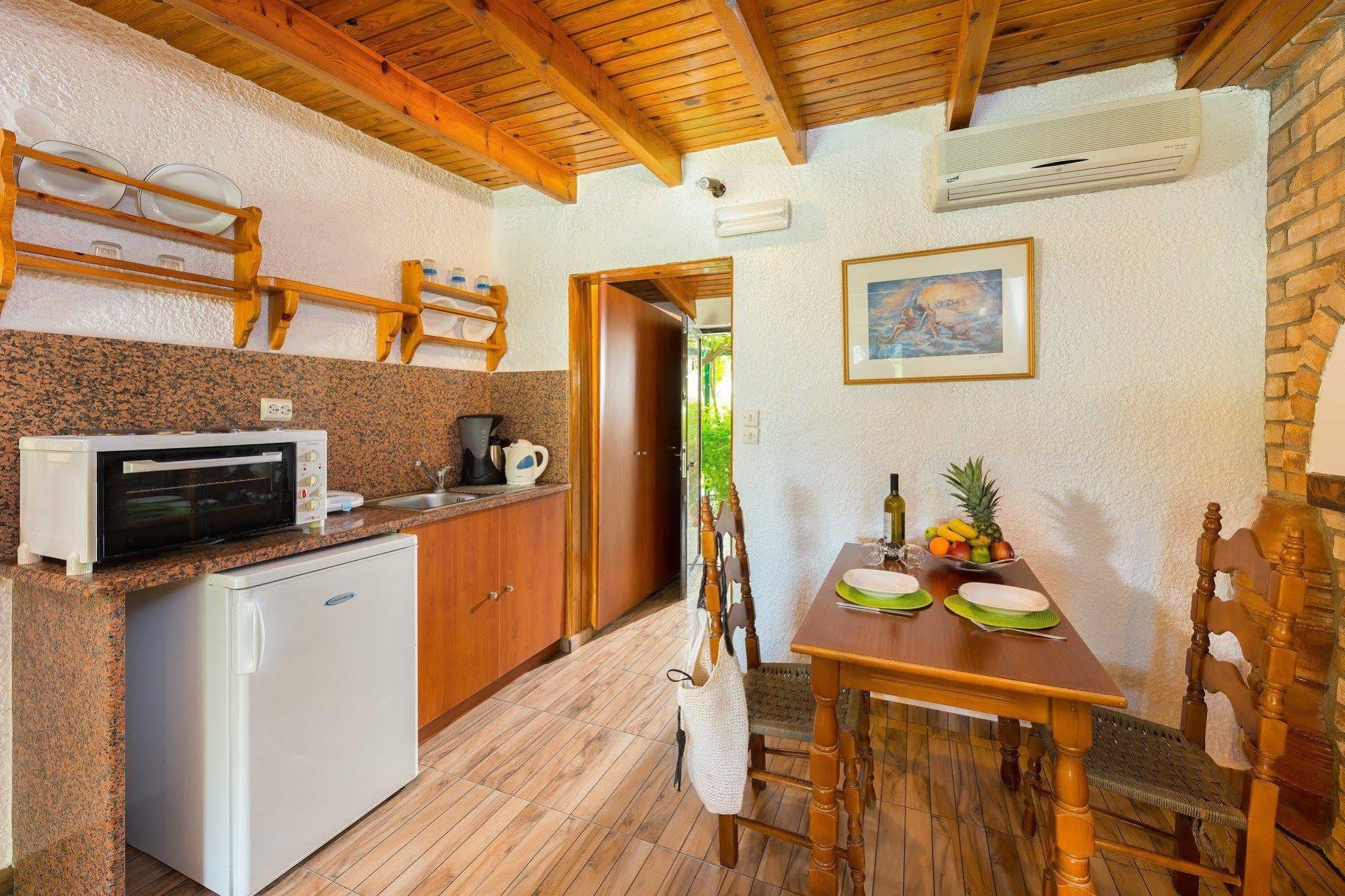 Elefteria Apts & Suites Колимбия Екстериор снимка